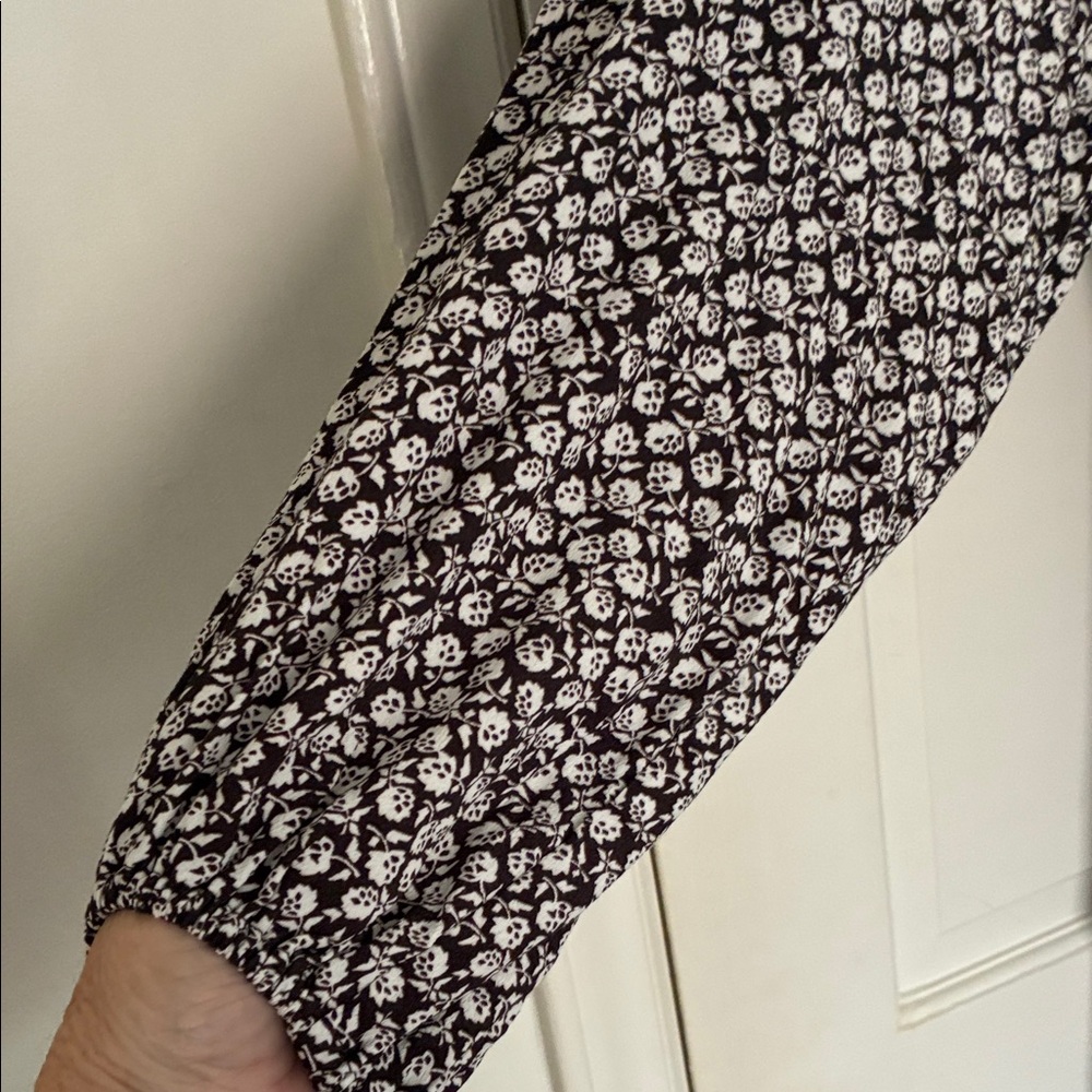 GAP Brown and White Long Sleeve Dress - Picture 3 of 5